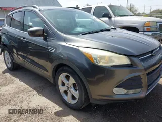 2015 Ford Escape SE with VIN 1FMCU0G90FUC37591, listed as a IAAI auction lot 41743244 with 181,045 mi miles. Bid and sale history available at carsss.com. Image 1.