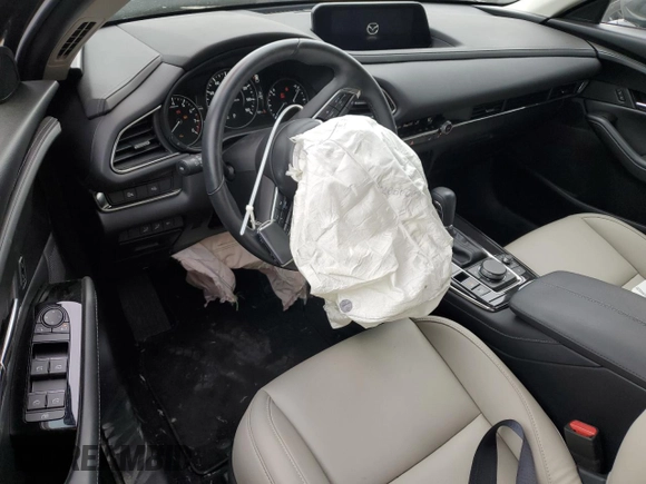 2024 Mazda CX-30 S Preferred with VIN 3MVDMBCMXRM615213, listed as a Copart auction lot 53728725 with 3,735 mi miles and Salvage title. Bid and sale history available at DreamBid. Image 8.