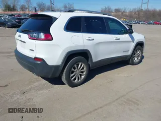 2019 Jeep Cherokee Latitude with VIN 1C4PJMCX7KD146578, listed as a IAAI auction lot 41709586 with 61,134 mi miles. Bid and sale history available at carsss.com. Image 4.