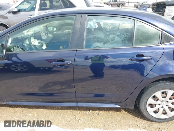 2020 Toyota Corolla LE with VIN JTDEPRAEXLJ023333, listed as a IAAI auction lot 41663261 with 81,137 mi miles. Bid and sale history available at carsss.com. Image 14.