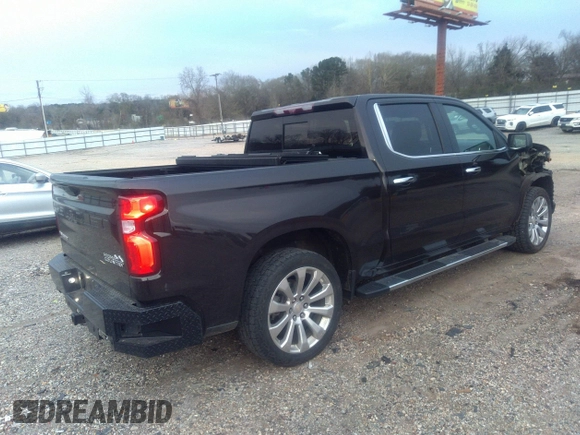 2020 Chevrolet Silverado 1500 High Country with VIN 3GCUYHET8LG273151, listed as a IAAI auction lot 41358870 with 121,265 mi miles. Bid and sale history available at carsss.com. Image 4.