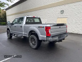 2020 Ford F-250 XL z VIN 1FT7W2BT1LEE63319, wystawiony jako Copart lot #57185135 z przebiegiem 14 660 mil mil oraz Szkoda całkowita • Salvage title. Historia ofert i sprzedaży dostępna na DreamBid. Obrazek 3.