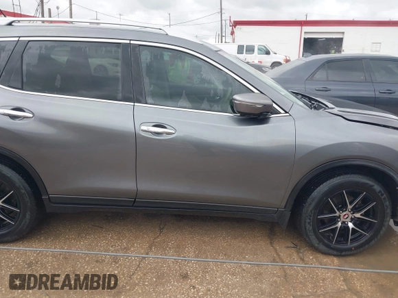 2015 Nissan Rogue SL with VIN 5N1AT2MT4FC773875, listed as a IAAI auction lot 41803439 with 206,399 mi miles. Bid and sale history available at carsss.com. Image 13.