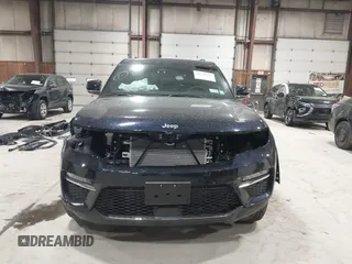 2024 Jeep Grand Cherokee с VIN 1C4RJYB65R8582910, выставлен на аукционе IAAI как лот 41719656 с пробегом 9 176 миль миль и . История ставок и продаж доступна на DreamBid. Изображение 13.