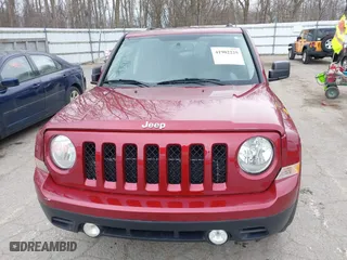 2014 Jeep Patriot Latitude with VIN 1C4NJRFB6ED540761, listed as a IAAI auction lot 41902225 with 216,442 mi miles. Bid and sale history available at carsss.com. Image 6.