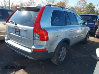 2007 Volvo XC90 I6 z VIN YV4CZ982671330479, wystawiony jako IAAI lot #40791913 z przebiegiem 234 077 mil mil oraz . Historia ofert i sprzedaży dostępna na DreamBid. Obrazek 4.