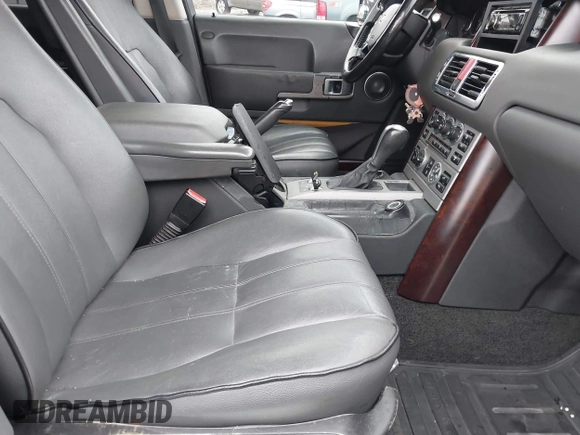 2005 Land Rover Range Rover HSE with VIN SALME11435A188999, listed as a IAAI auction lot 41123498 with 228,186 mi miles and . Bid and sale history available at DreamBid. Image 5.
