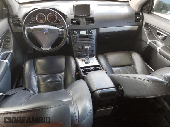 2013 Volvo XC90 Premier Plus with VIN YV4952CZ1D1670104, listed as a Copart auction lot 56767835 with 121,932 mi miles and Clean Title. Bid and sale history available at DreamBid. Image 8.