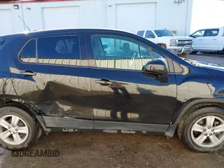 2021 Chevrolet Trax LS with VIN KL7CJKSB5MB337520, listed as a IAAI auction lot 41554924 with 139,501 mi miles. Bid and sale history available at carsss.com. Image 13.