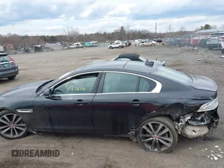2017 Jaguar XE 25t Prestige with VIN SAJAE4BG5HA963099, listed as a IAAI auction lot 41656140 with 123,863 mi miles. Bid and sale history available at carsss.com. Image 14.