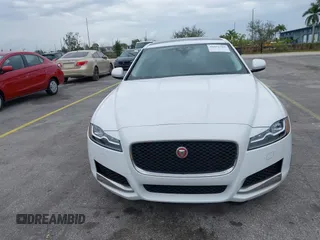 2017 Jaguar XF 35t Prestige with VIN SAJBE4BV2HCY48435, listed as a IAAI auction lot 41652369 with 63,424 mi miles. Bid and sale history available at carsss.com. Image 12.