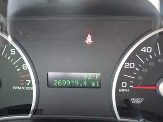 2007 Ford Explorer XLT с VIN 1FMEU73847UB60904, выставлен на аукционе IAAI как лот 42523352 с пробегом 269 919 миль миль и . История ставок и продаж доступна на DreamBid. Изображение 7.
