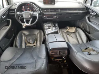 2017 Audi Q7 Premium Plus with VIN WA1LAAF7XHD004897, listed as a Copart auction lot 54762095 with 124,130 mi miles and Clean Title. Bid and sale history available at DreamBid. Image 8.