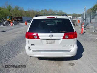 2008 Toyota Sienna XLE with VIN 5TDZK22C08S100113, listed as a IAAI auction lot 42118757 with 232,372 mi miles and . Bid and sale history available at DreamBid. Image 16.
