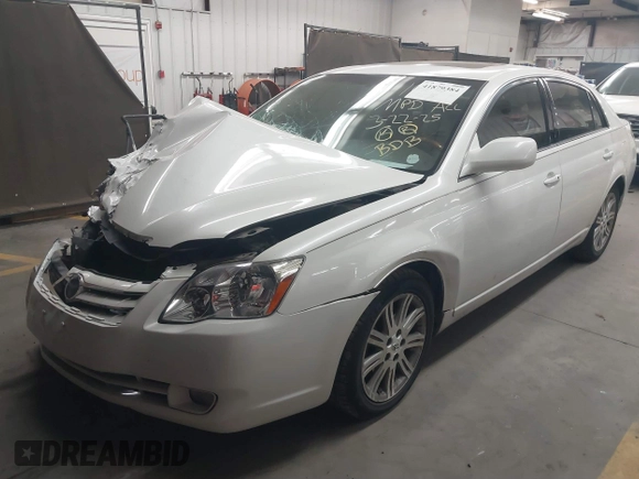 2005 Toyota Avalon XL with VIN 4T1BK36B55U013349, listed as a IAAI auction lot 41879384 with 185,821 mi miles and . Bid and sale history available at DreamBid. Image 17.