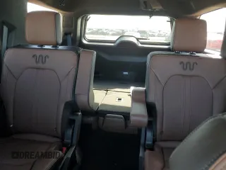 2024 Ford Expedition z VIN 1FMJU1P83REA99807, wystawiony jako Copart lot #44167245 z przebiegiem 1 807 mil mil oraz Szkoda całkowita • Salvage title. Historia ofert i sprzedaży dostępna na DreamBid. Obrazek 10.