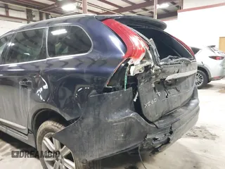 2016 Volvo XC60 T5 Premier with VIN YV4612RK9G2789574, listed as a IAAI auction lot 41497639 with 207,274 mi miles and . Bid and sale history available at DreamBid. Image 6.