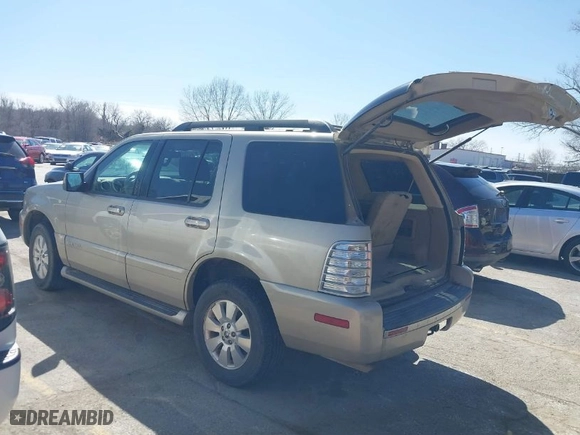 2007 Mercury Mountaineer with VIN 4M2EU47E87UJ16594, listed as a IAAI auction lot 41810496 with 205,391 mi miles. Bid and sale history available at carsss.com. Image 3.