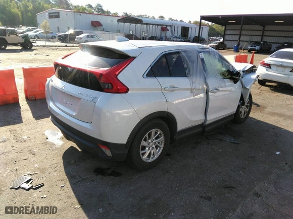 2018 Mitsubishi Eclipse Cross ES with VIN JA4AS3AA9JZ066738, listed as a IAAI auction lot 32660621 with 1 mi miles. Bid and sale history available at carsss.com. Image 4.