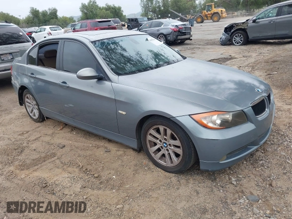 2007 BMW 3 Series 328i with VIN WBAVC53597FZ79359, listed as a IAAI auction lot 41893338 with 190,557 mi miles and . Bid and sale history available at carsss.com. Image 1.