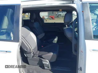 2024 Toyota Sienna XSE z VIN 5TDDSKFC6RS127029, wystawiony jako IAAI lot #41890462 z przebiegiem 36 947 mil mil oraz . Historia ofert i sprzedaży dostępna na DreamBid. Obrazek 8.