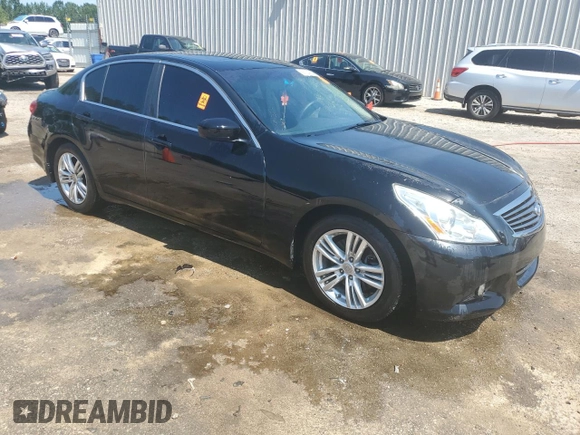 2015 Infiniti Q40 with VIN JN1CV6AP8FM500702, listed as a Copart auction lot 68034084 with 0 mi miles and Non Repairable. Bid and sale history available at carsss.com. Image 4.
