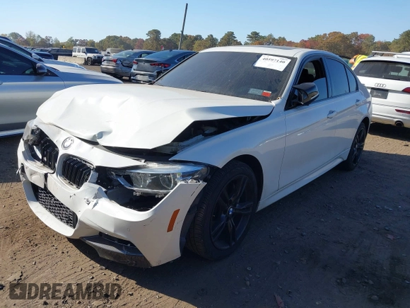 2018 BMW 3 Series 330i xDrive with VIN WBA8D9G55JNU67347, listed as a IAAI auction lot 40597140 with 68,557 mi miles. Bid and sale history available at carsss.com. Image 17.