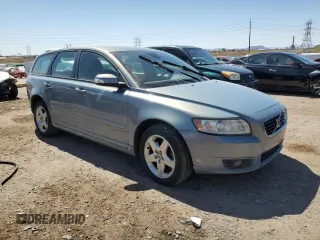 2008 Volvo V50 2.5T R-Design with VIN YV1MJ672482394914, listed as a Copart auction lot 49704865 with 166,648 mi miles and Clean Title. Bid and sale history available at carsss.com. Image 4.