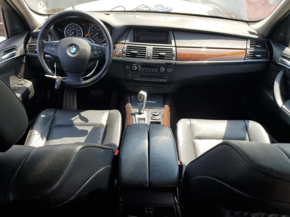 2013 BMW X5 xDrive50i with VIN 5UXZV8C52D0C16163, listed as a Copart auction lot 66049245 with 113,877 mi miles and Clean title. Bid and sale history available at DreamBid. Image 8.