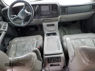 2001 Chevrolet Suburban LS with VIN 1GNFK16T21J103970, listed as a Copart auction lot 89355085 with 247,993 mi miles and Salvage Title. Bid and sale history available at carsss.com. Image 8.