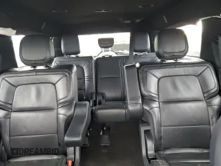 2024 Lincoln Navigator Reserve z VIN 5LMJJ3LG8REL11292, wystawiony jako Copart lot #57487925 z przebiegiem 29 200 mil mil oraz Szkoda całkowita • Salvage title. Historia ofert i sprzedaży dostępna na DreamBid. Obrazek 10.