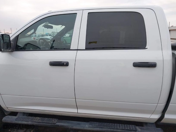 2021 Ram 2500 Tradesman with VIN 3C6UR5HL9MG582014, listed as a IAAI auction lot 41341443 with 127,007 mi miles. Bid and sale history available at carsss.com. Image 14.