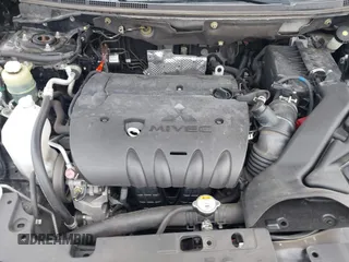 2017 Mitsubishi Lancer ES z VIN JA32V2FW6HU001870, wystawiony jako IAAI lot #42333550 z przebiegiem 75 938 mil mil oraz . Historia ofert i sprzedaży dostępna na DreamBid. Obrazek 10.
