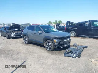 2025 Hyundai Kona Limited with VIN KM8HECA37SU190630, listed as a IAAI auction lot 41973164 with 6,850 mi miles and . Bid and sale history available at carsss.com. Image 1.