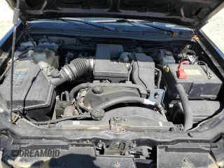 2006 Chevrolet Colorado 1LT z VIN 1GCDT146268223275, wystawiony jako Copart lot #57710815 z przebiegiem 83 318 mil mil oraz Czysty tytuł • Clean title. Historia ofert i sprzedaży dostępna na DreamBid. Obrazek 11.