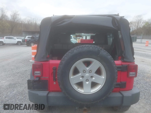 2008 Jeep Wrangler Unlimited X with VIN 1J8GA39128L562347, listed as a IAAI auction lot 41912669 with 106,040 mi miles and . Bid and sale history available at carsss.com. Image 17.