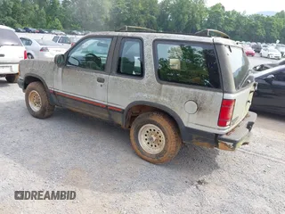1992 Ford Explorer с VIN 1FMCU24X7NUA67002, выставлен на аукционе IAAI как лот 42420720 с пробегом 28 512 миль миль и . История ставок и продаж доступна на DreamBid. Изображение 3.
