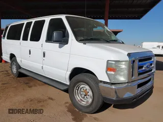 2014 Ford Econoline Passenger XL z VIN 1FBSS3BL0EDA81727, wystawiony jako IAAI lot #41158204 z przebiegiem 493 524 mil mil oraz . Historia ofert i sprzedaży dostępna na DreamBid. Obrazek 1.