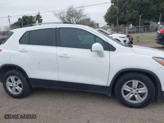 2020 Chevrolet Trax LT with VIN 3GNCJLSB9LL338988, listed as a IAAI auction lot 41592516 with 40,422 mi miles. Bid and sale history available at carsss.com. Image 12.