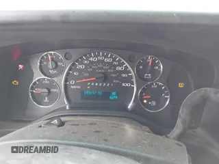 2008 Chevrolet Express Cargo with VIN 1GCFG154781194443, listed as a IAAI auction lot 42496633 with 192,497 mi miles and . Bid and sale history available at DreamBid. Image 7.