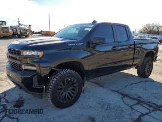 2019 Chevrolet Silverado 1500 RST with VIN 1GCRWDED0KZ231326, listed as a Copart auction lot 45497815 with 97,960 mi miles and Salvage Title. Bid and sale history available at carsss.com. Image 1.