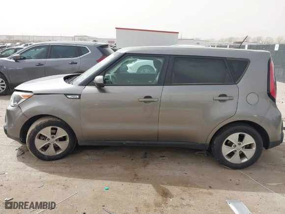 2016 Kia Soul with VIN KNDJN2A20G7300561, listed as a IAAI auction lot 41797940 with NaN miles. Bid and sale history available at carsss.com. Image 14.