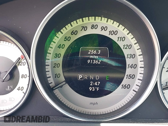 2013 Mercedes-Benz C 250 с VIN WDDGJ4HB3DF944912, выставлен на аукционе IAAI как лот 42411650 с пробегом 91 362 миль миль и . История ставок и продаж доступна на DreamBid. Изображение 15.