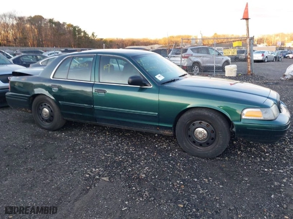 2010 Ford Police Interceptor with VIN 2FABP7BV5AX117099, listed as a IAAI auction lot 41233737 with 999,999 mi miles. Bid and sale history available at carsss.com. Image 12.