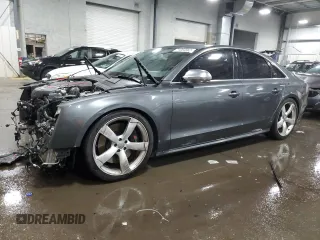 2015 Audi S8 with VIN WAUK2AFD3FN004913, listed as a Copart auction lot 71384562 with 73,488 mi miles. Bid and sale history available at carsss.com. Image 1.