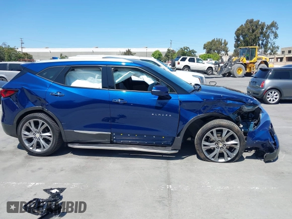 2022 Chevrolet Blazer Premier z VIN 3GNKBFRS9NS163926, wystawiony jako IAAI lot #42520738 z przebiegiem 45 560 mil mil oraz . Historia ofert i sprzedaży dostępna na DreamBid. Obrazek 13.
