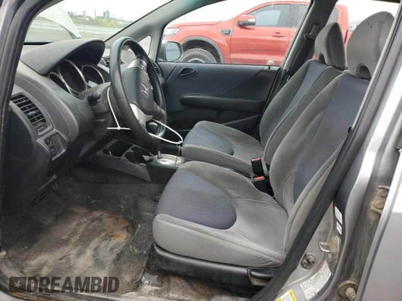 2008 Honda Fit с VIN JHMGD38488S807537, выставлен на аукционе Copart как лот 56528775 с пробегом 179 653 миль миль и Чистый • Clean title. История ставок и продаж доступна на DreamBid. Изображение 7.