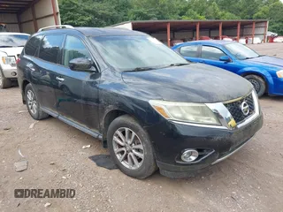 2015 Nissan Pathfinder S with VIN 5N1AR2MN8FC621663, listed as a IAAI auction lot 42709775 with 205,041 mi miles and . Bid and sale history available at DreamBid. Image 1.