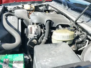 2003 Chevrolet Silverado 1500HD LS с VIN 1GCGK13U23F209383, выставлен на аукционе IAAI как лот 41748688 с пробегом 221 966 миль миль и . История ставок и продаж доступна на DreamBid. Изображение 12.