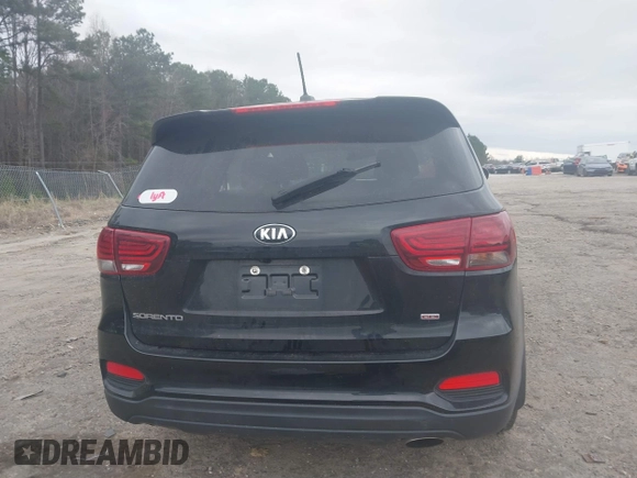 2019 Kia Sorento LX with VIN 5XYPGDA32KG501382, listed as a IAAI auction lot 41755264 with 1 mi miles. Bid and sale history available at carsss.com. Image 17.